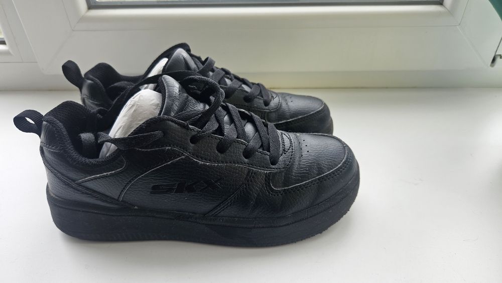 Кроссовки Skechers