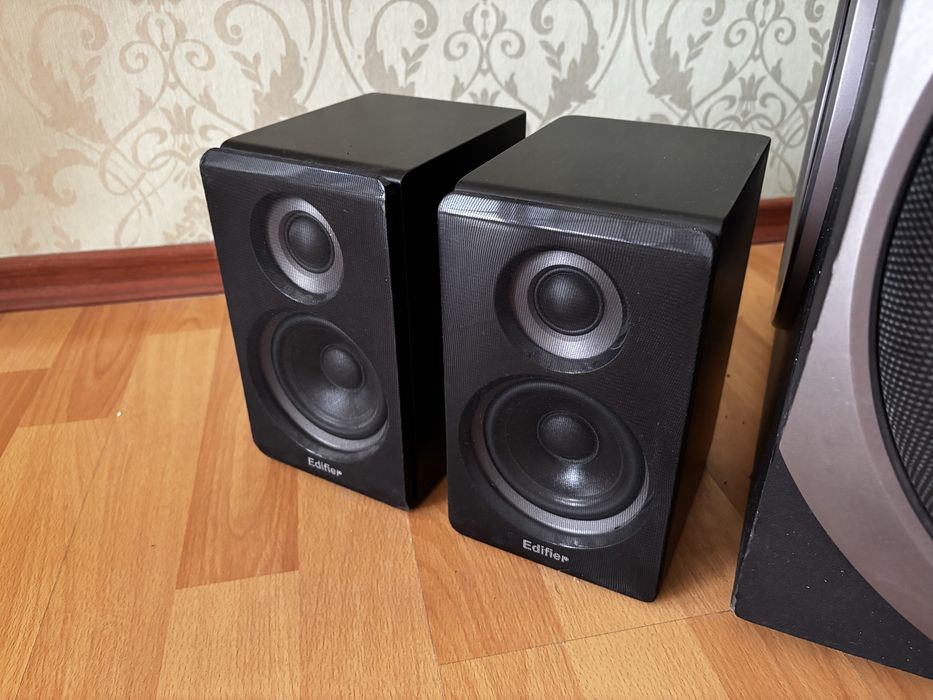 Edifier S550 Аудіо система 5.1, cабвуфер та 5 колонок