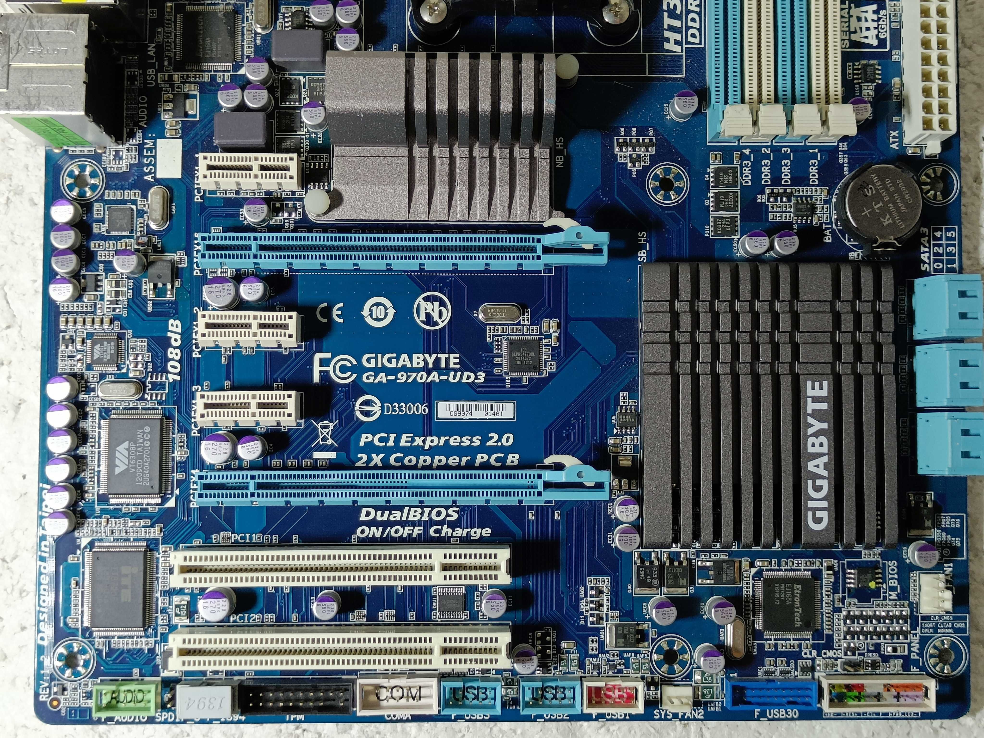 КОМПЛЕКТ Материнка AMD Gigabyte GA-970A-UD3 + проц FX8350 8 ядер sAM3+