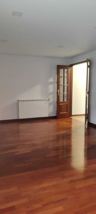 Aluga-se T1 espaçoso Abelheira Viana do Castelo