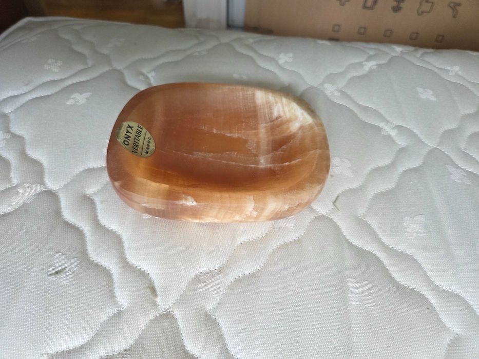 Mydelniczka Onyx