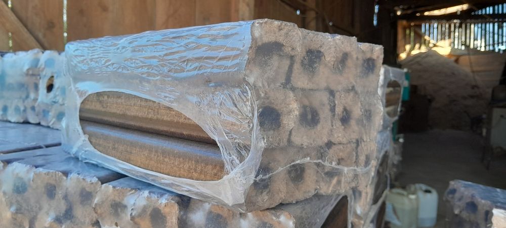 Брікети PINI KAY