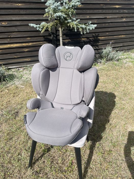 Продам автокрісло Cybex Solution Z I-Fix Plus Soho Grey 15-36Kg