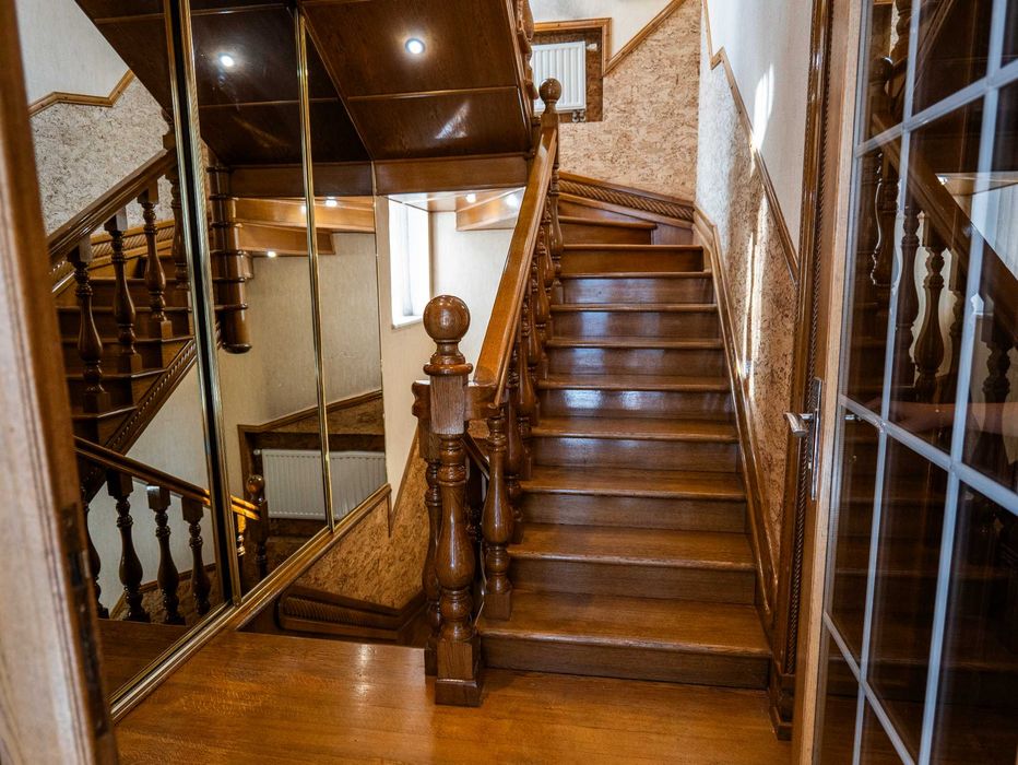 Терміново продам будинок в центрі м. Луцька! (заїзд з вул. Коперника)