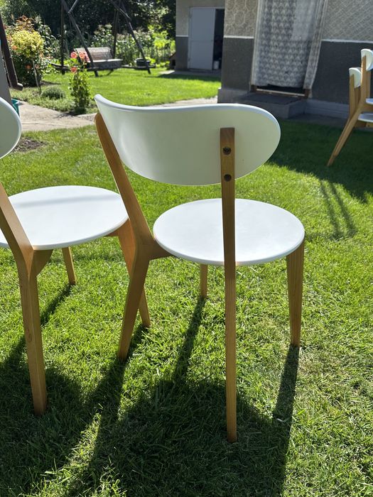 Дерев‘яні стільці