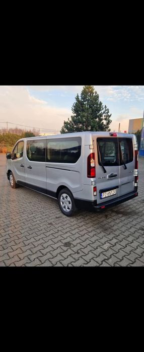 Nowy Renault Trafic 9-osób wynajem automat full pakiet ubezpieczenia