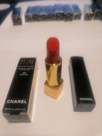 Chanel Rouge Allure szminka. 182 vibrante.