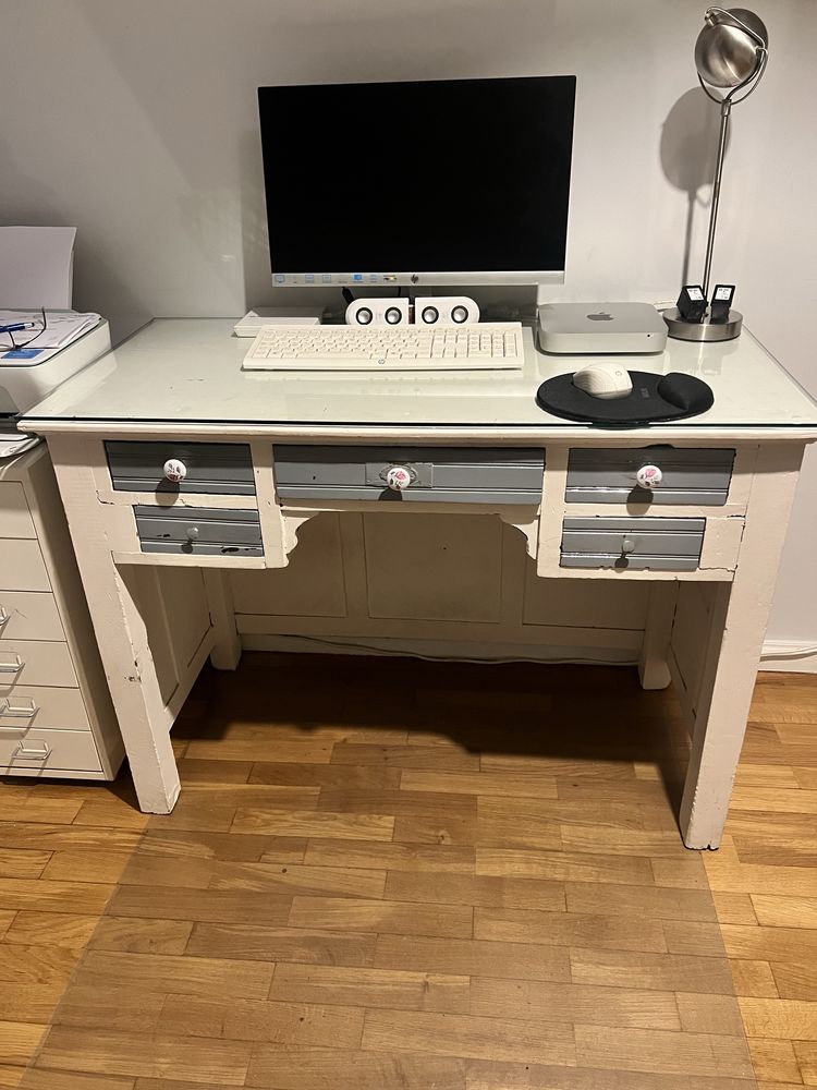 Vendo secretaria em bom estado