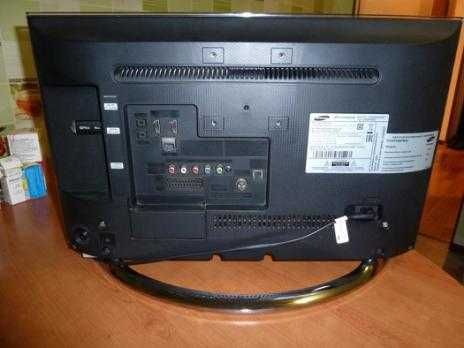 Телевізор Samsung UE22H5600 22 дюйми