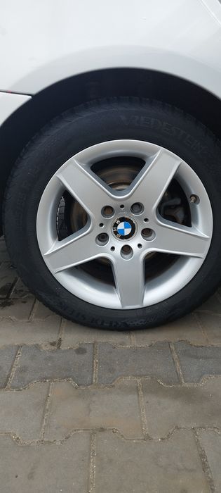Felgi aluminiowe oryginalne BMW E90 5x120 R16 z oponami