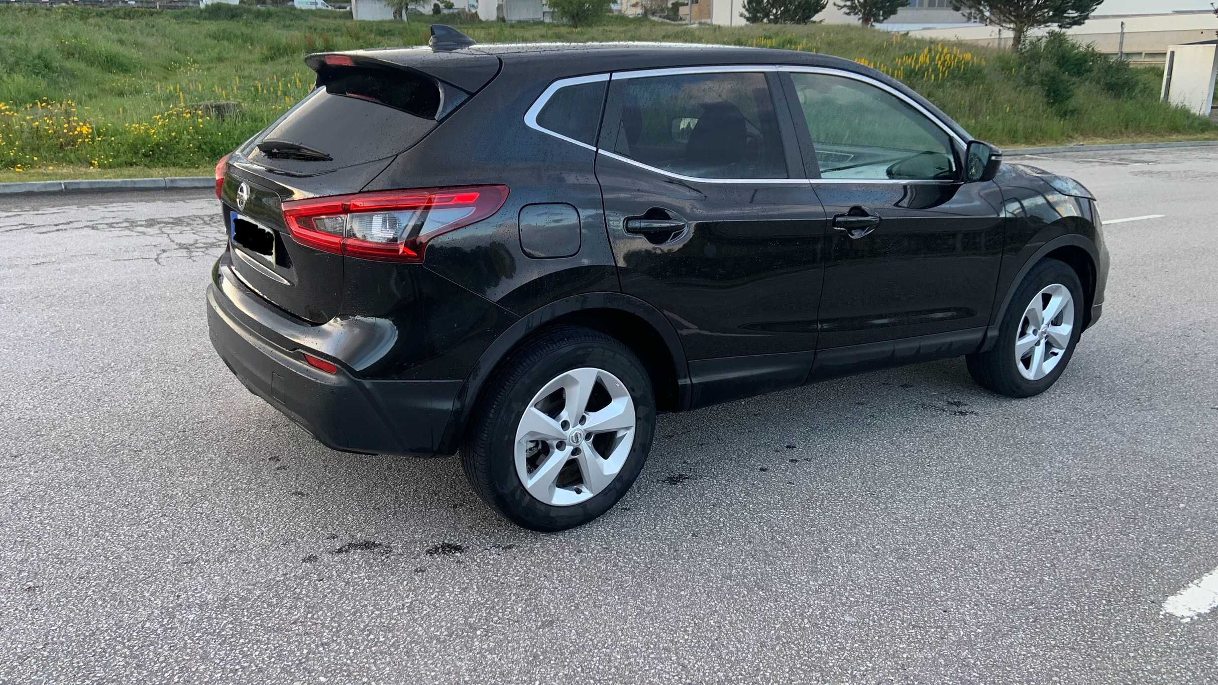 Nissan Qashqai 1.2 DIG-T Tekna Premium-24800 Kmos-Nacional-2019