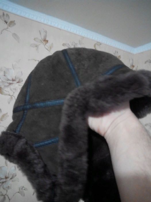 Мужская шапка из натуральной дубленочной овчины.