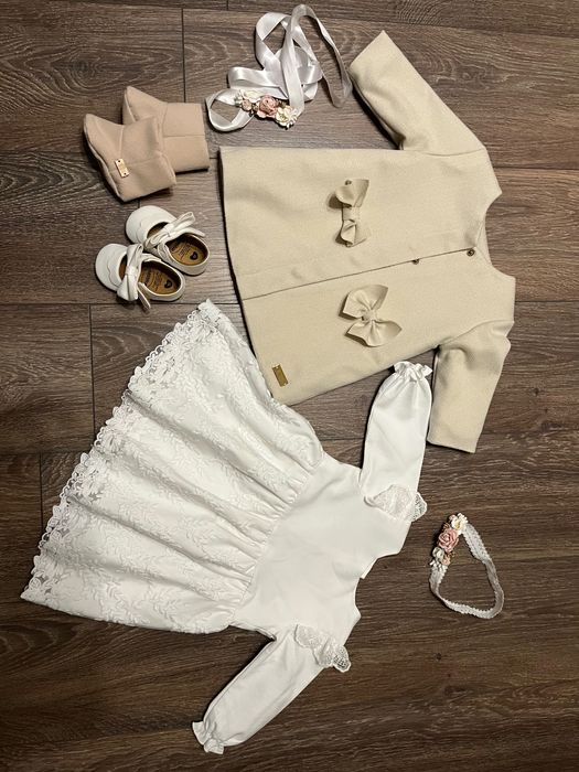 Ubranko na chrzest dla dziewczynki 68