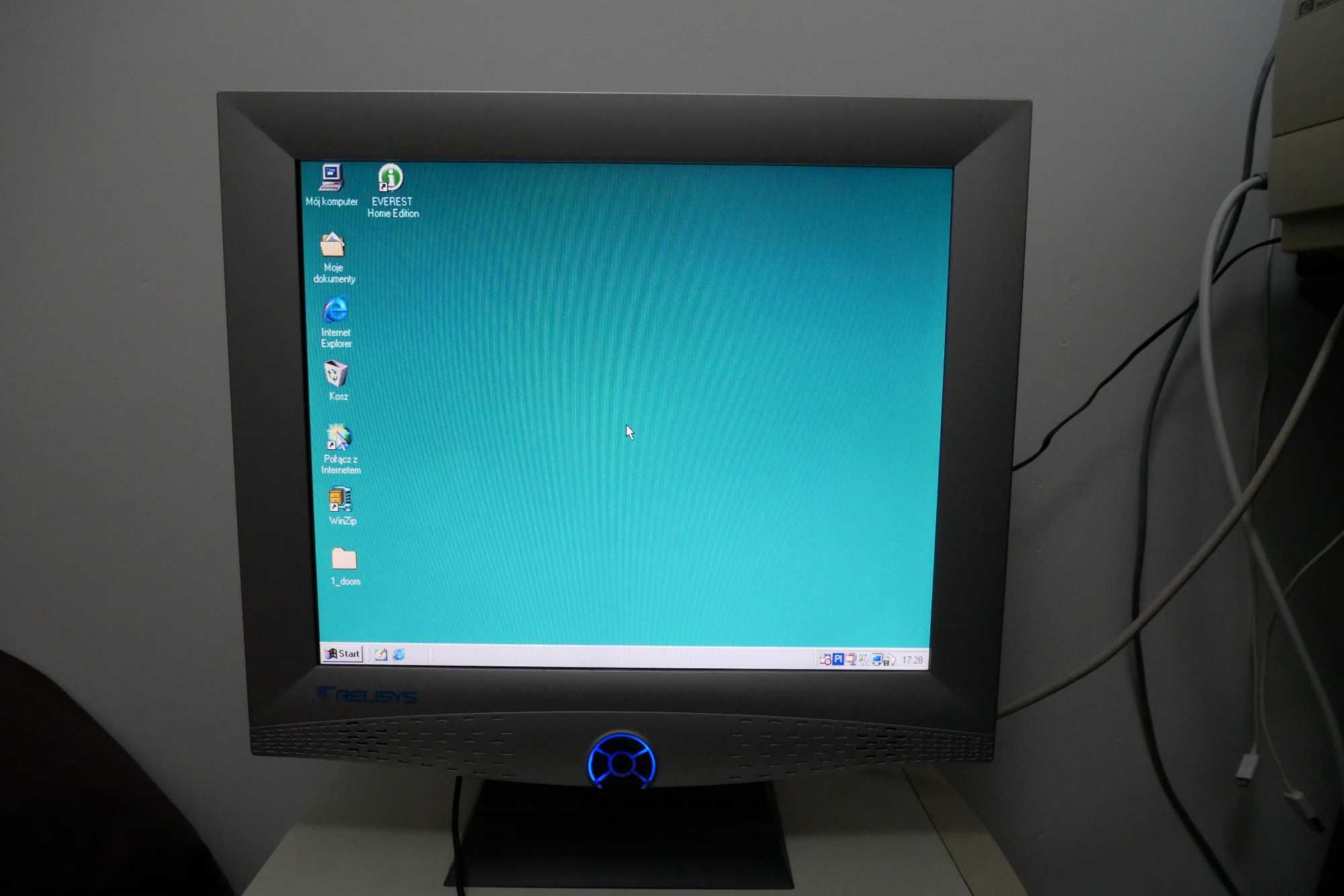 Monitor LCD 17" Relisys TL775
