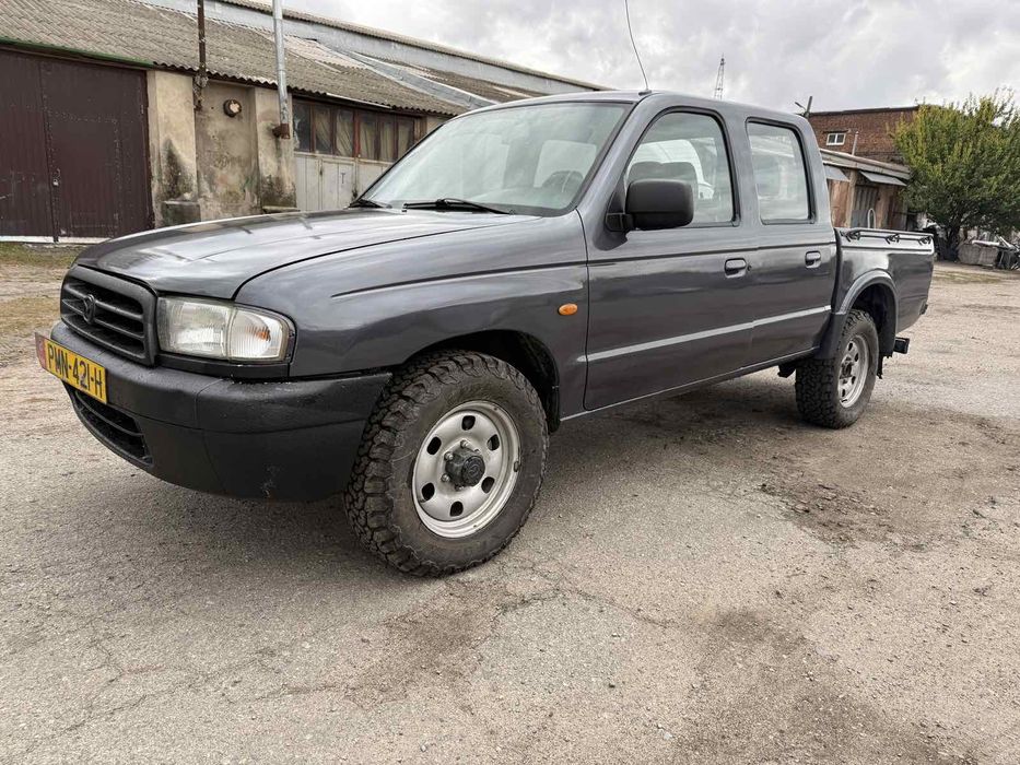 Пікап Mazda bt50  b2500 2003рік 2,5дизель повний привід 4х4