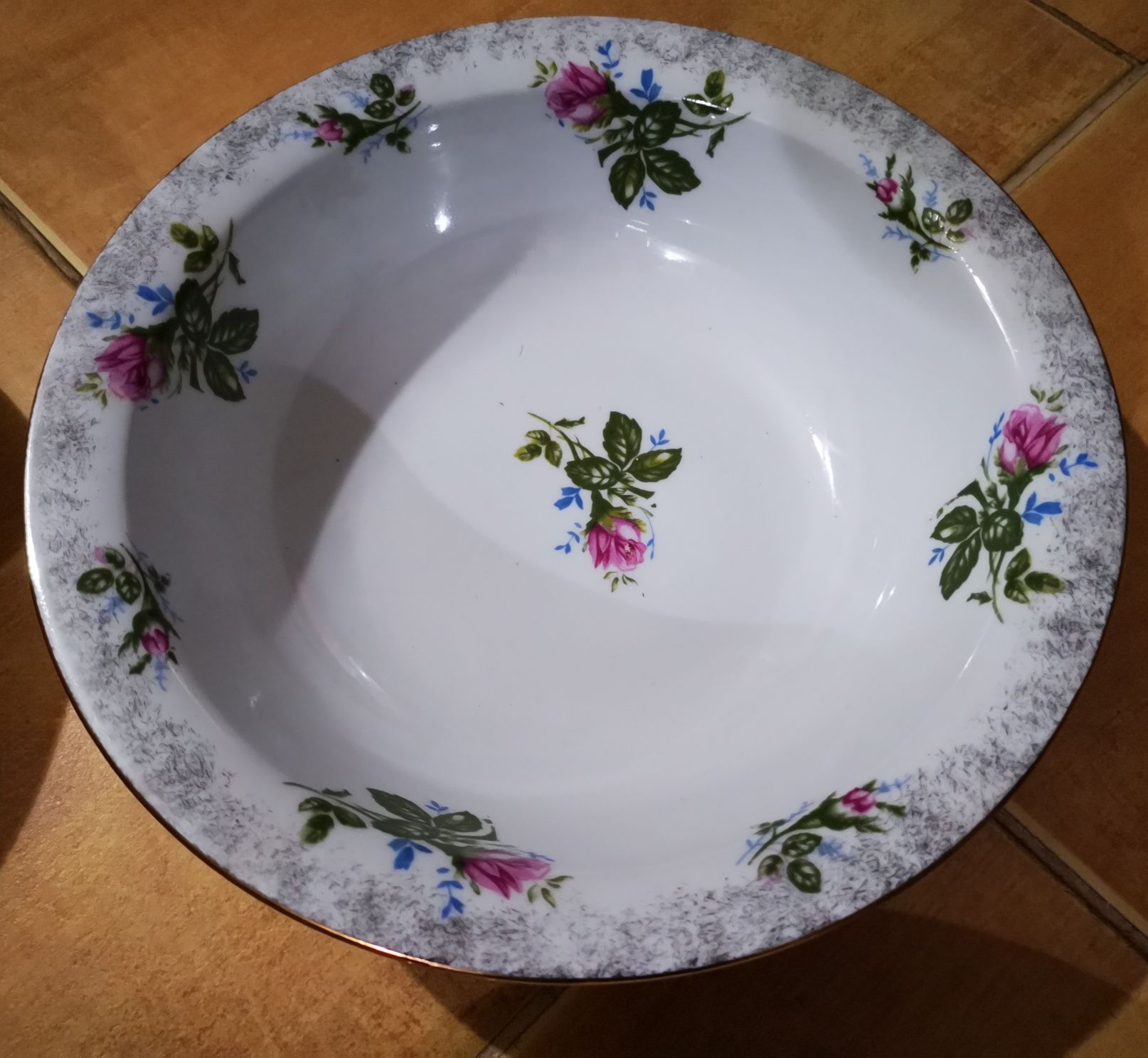 Porcelana Wałbrzych 2 miski i dwa półmiski