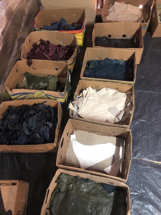 Кожа  мебельная.Большие куски на вес.Отходы. Обрезки.