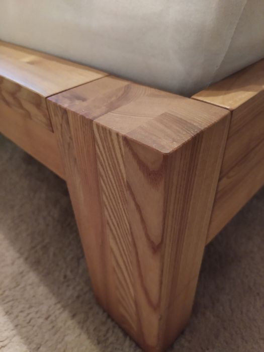 Łóżko Łoże małżeńskie- lity jesion