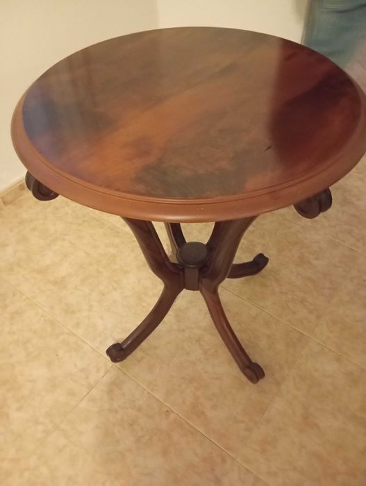 Mesa  de centro ideal para apoio