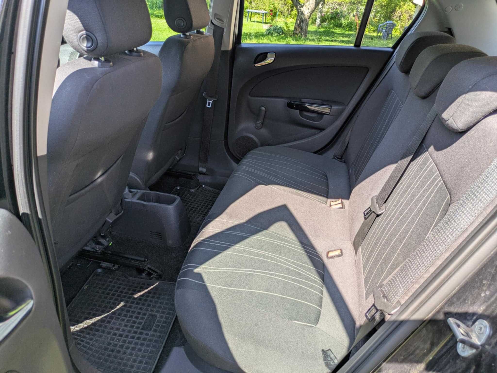 Auto Opel Corsa D