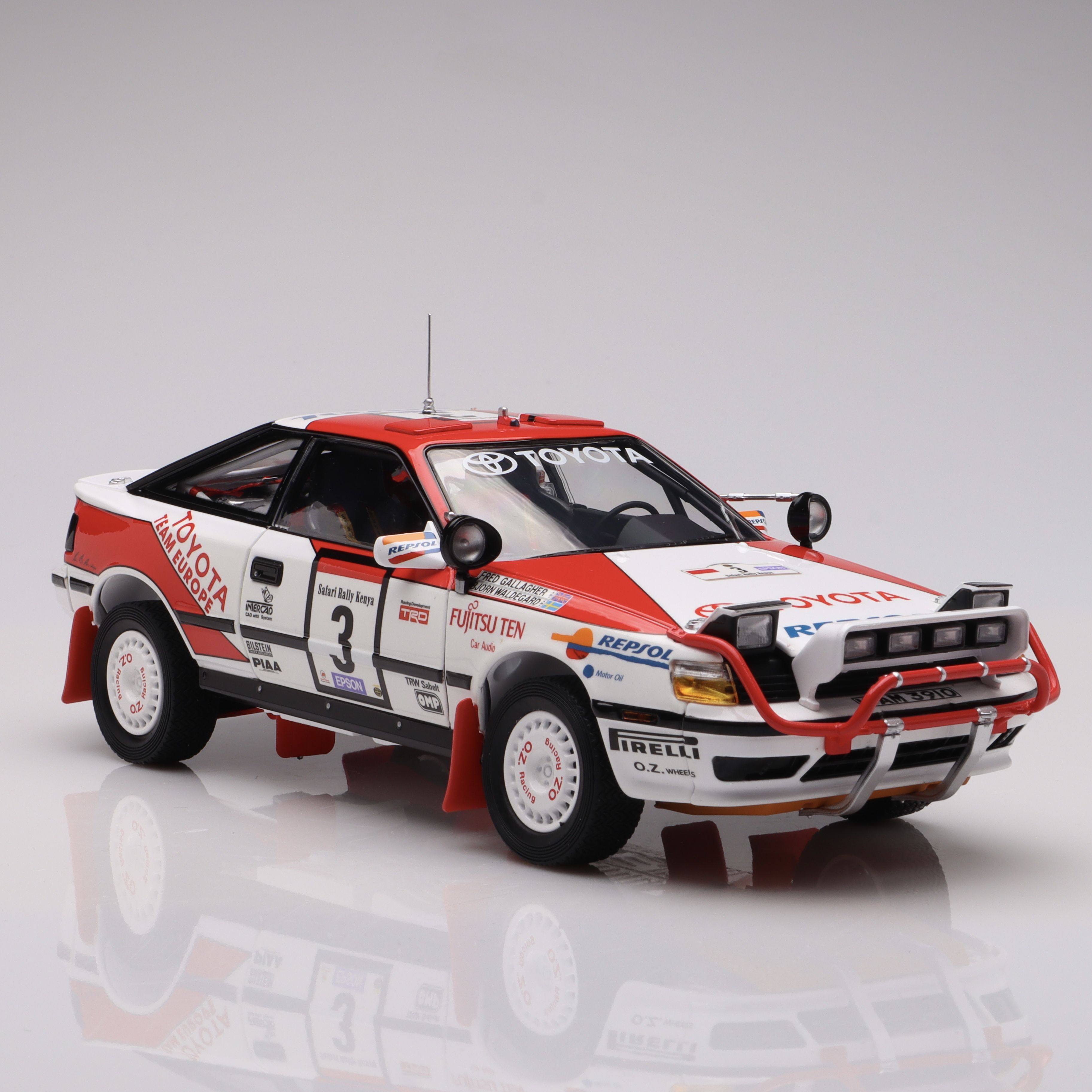 Toyota Celica GT-FOUR ST165 #3 B.Waldegard Rally Safari Kyosho 1:18