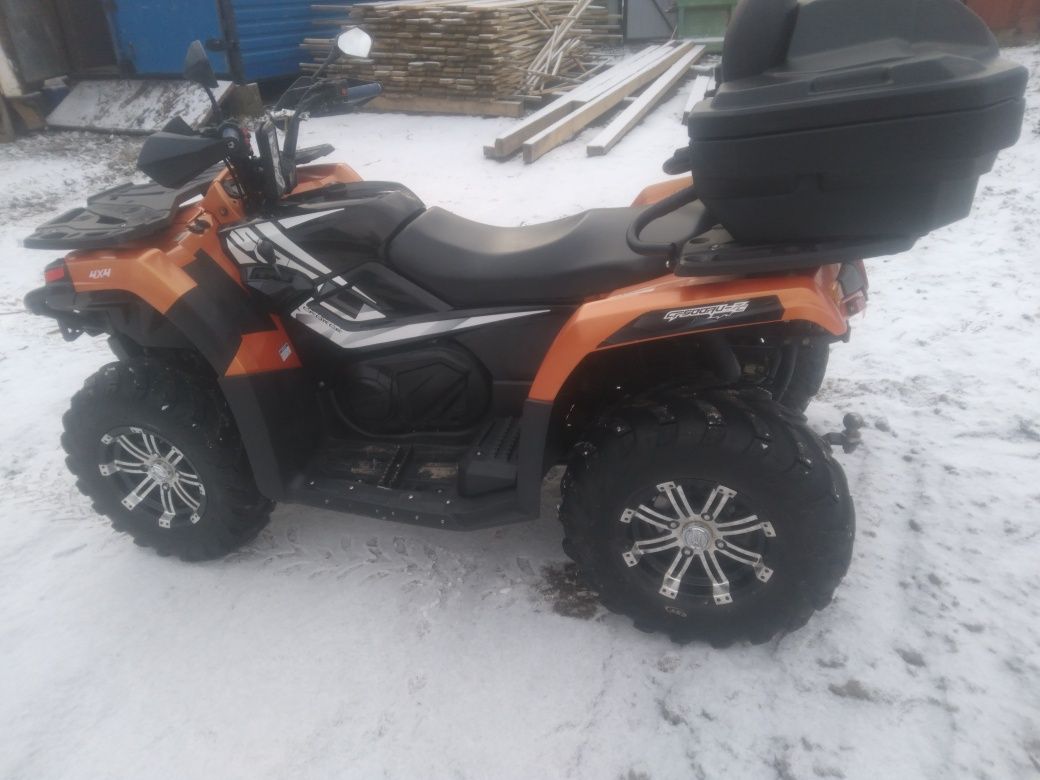 Продам квадроцикл CF moto 520l