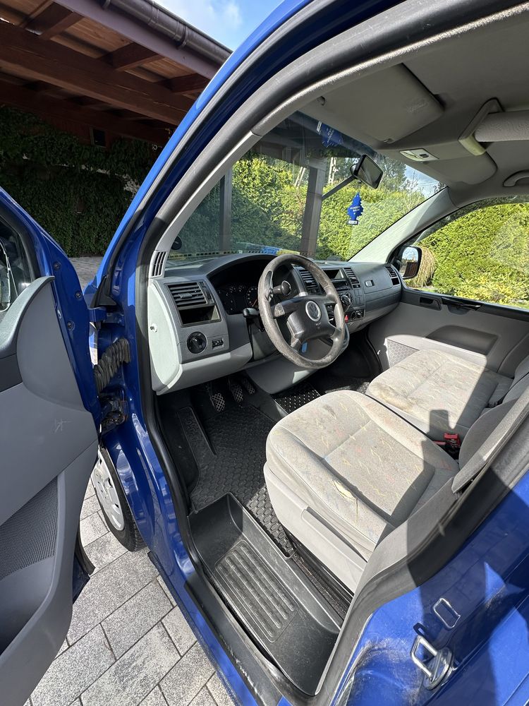 Sprzedam Volkswagen T5 2006 rok .MAX .1,9 TDI