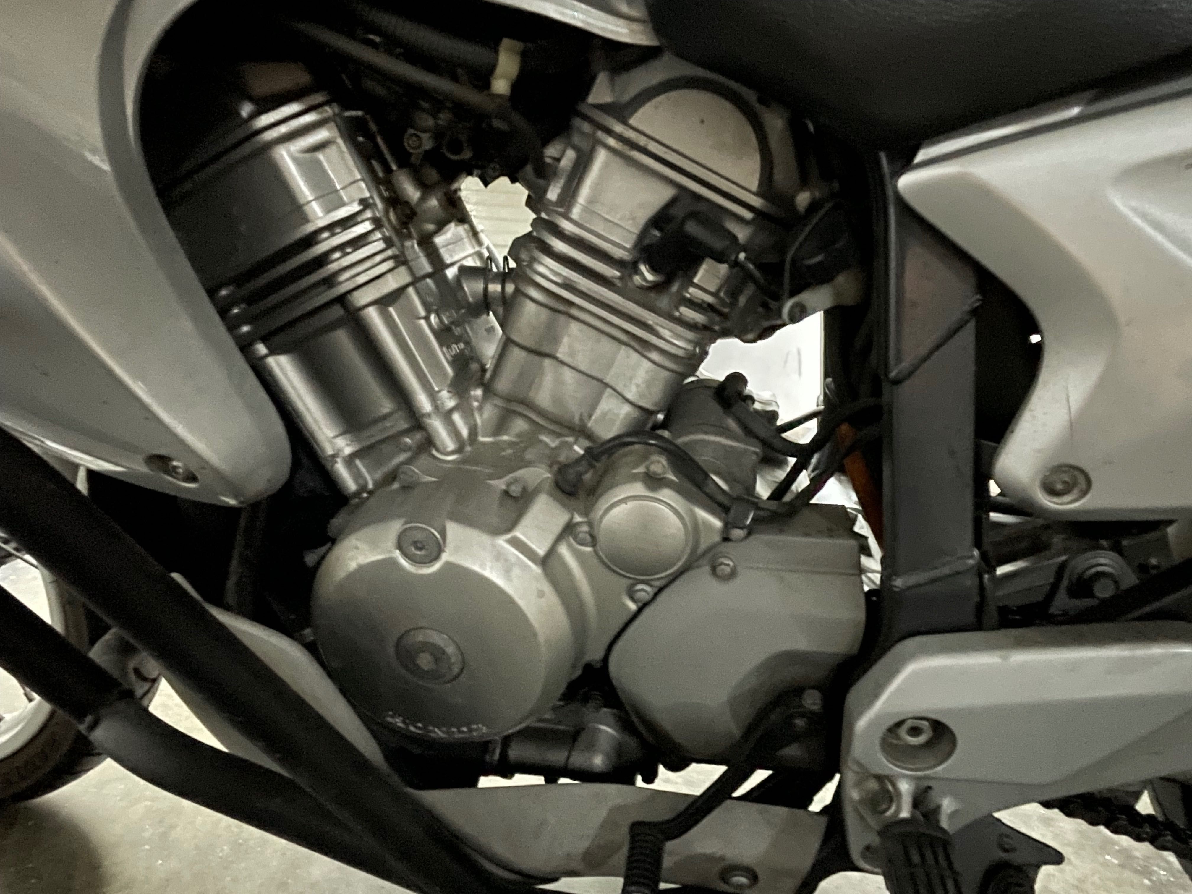 Honda Transalp XL650V