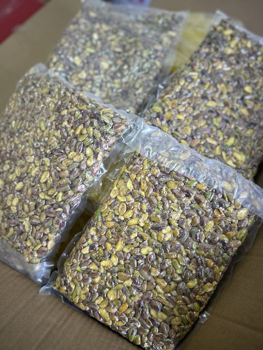 Фісташки,фисташка,кешью,фундук,миндаль,арахис,кедр,орехи,горіхи,оптом