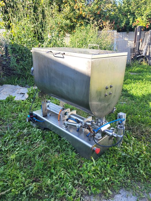 Дозатор 100-2000 г пневматичний для густих соусів