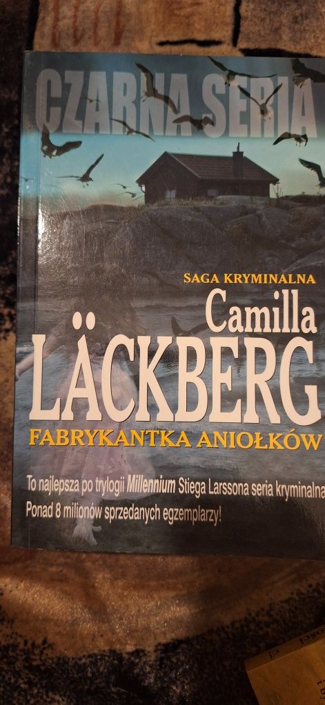 Czarna Seria, Camilla Lackberg, Fabrykantka aniołków