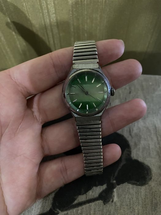 Продам старые часы