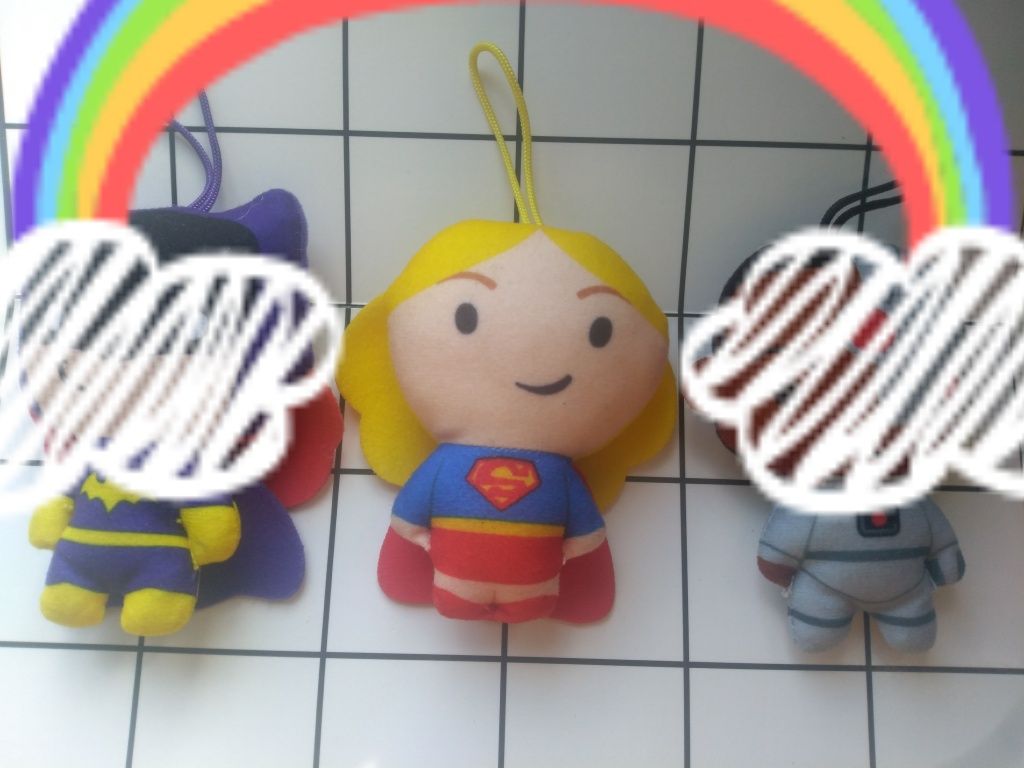 Zabawka/zawieszka, Supergirl, McDonald's 2021r.