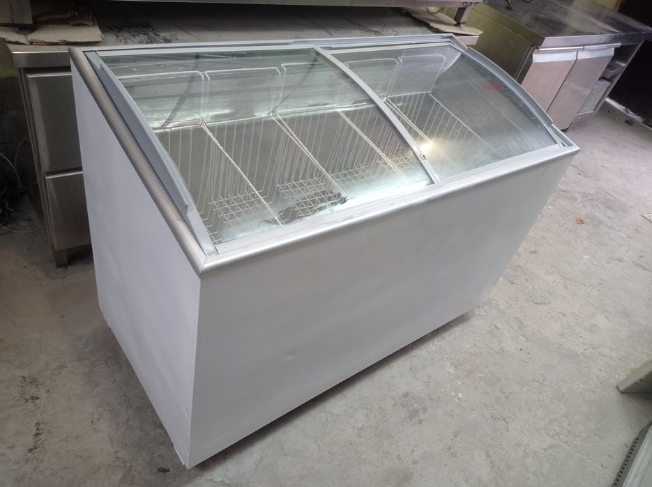 Морозильная камера ларь Угур 400 л