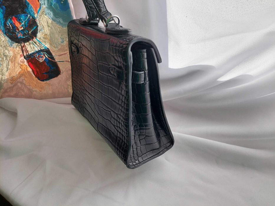 Шикарна чорна сумочка