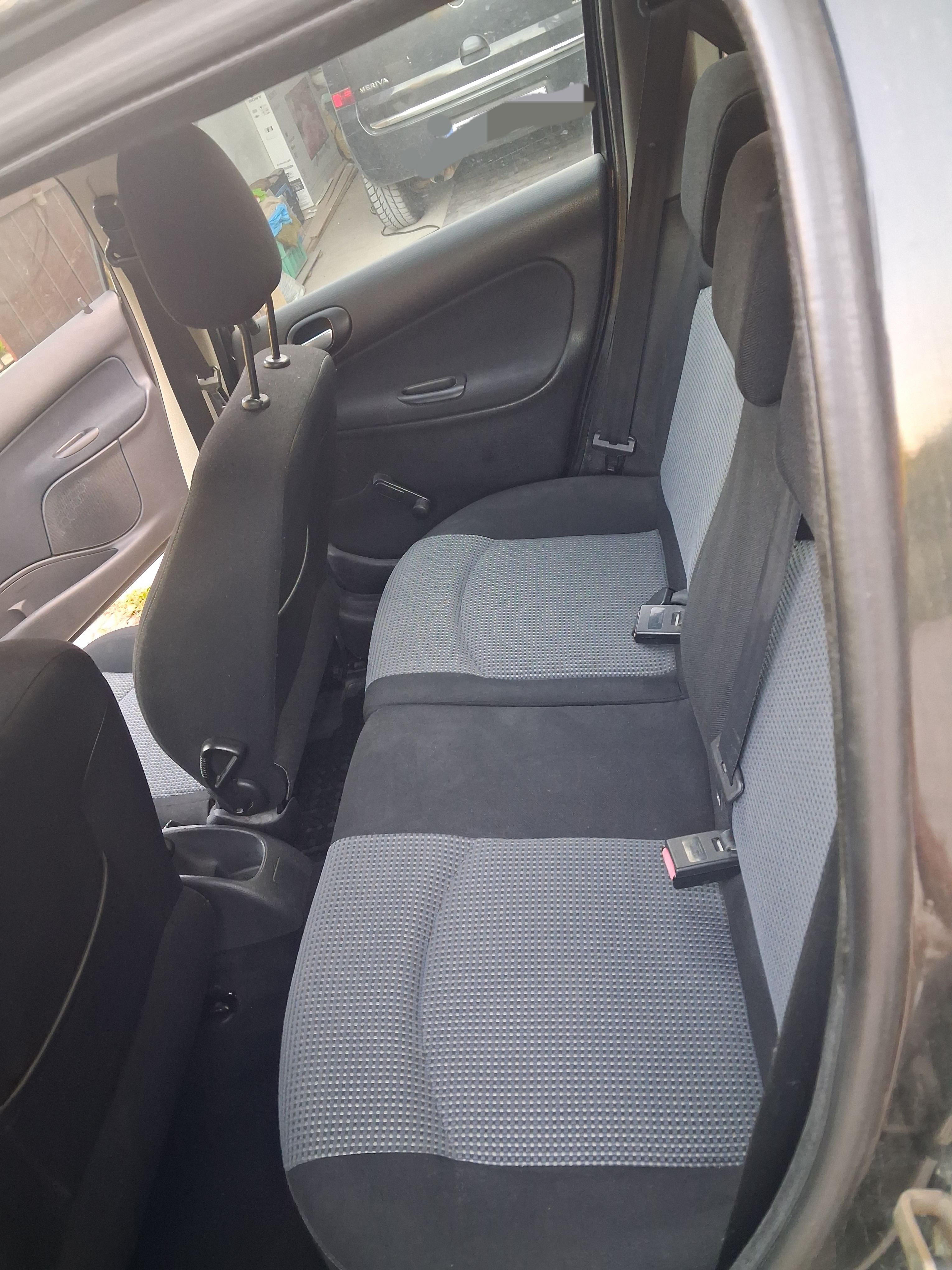 Peugeot 206 kombi - czarny