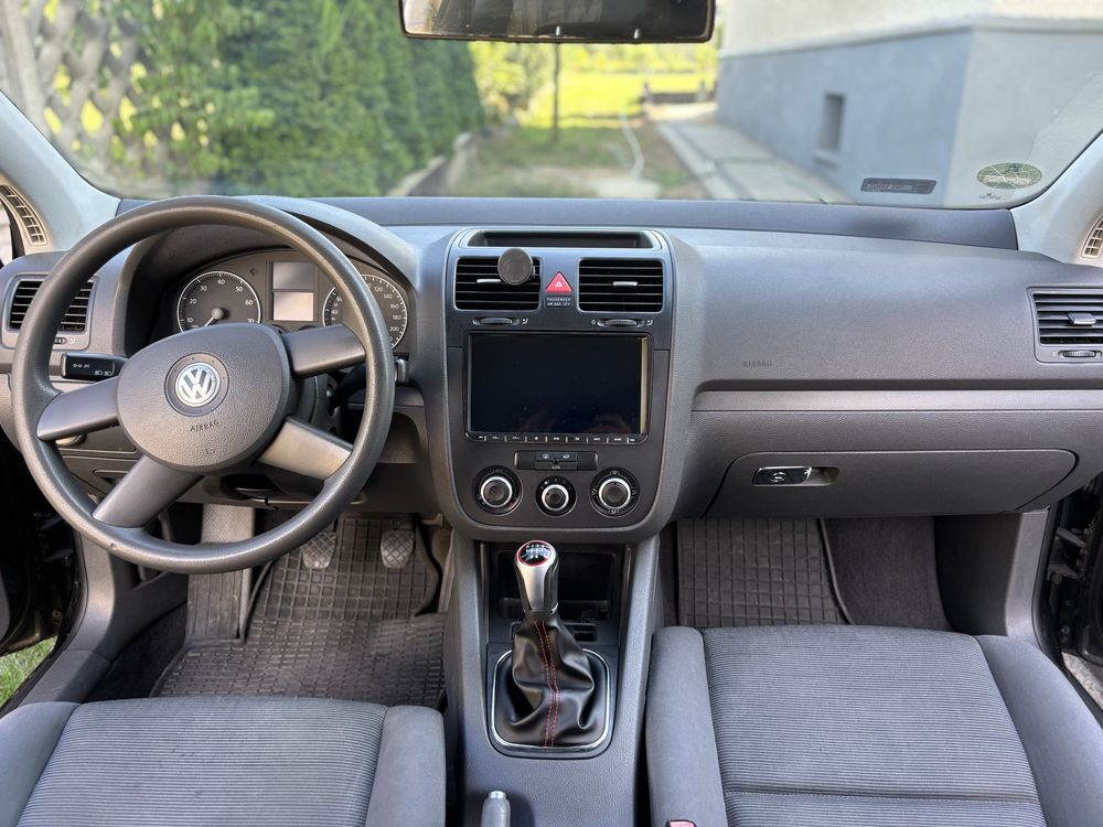 Volkswagen Golf V 1.4 Benzyna – Zadbany, gotowy do jazdy!