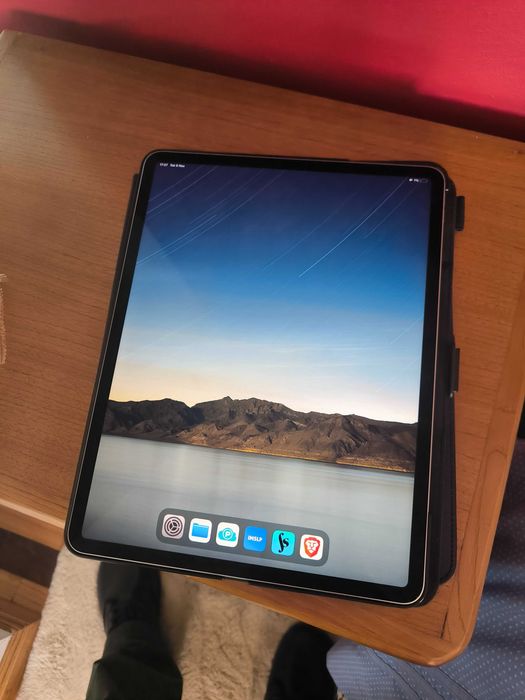 iPad Pro 13″ (2024) – 256 GB - 100%bateria, como novo