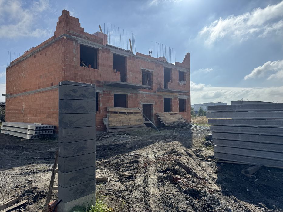 Продається двокімнатна квартира