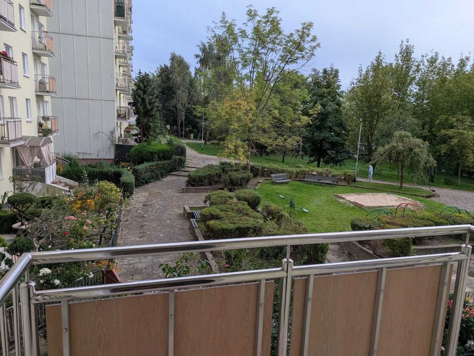 Przytulna kawalerka z balkonem – Przylesie
