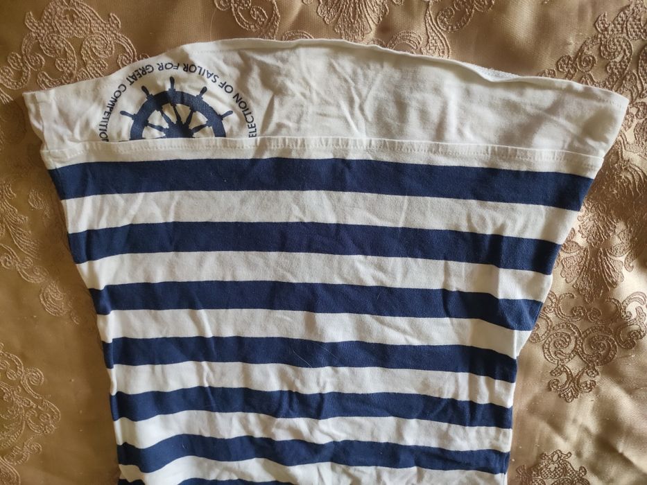 Літній костюм у морському стилі