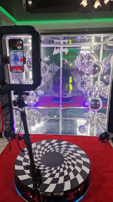 Fotobox Lustrzany Olsztyn Fotobudka Mirrorbox z wydrukiem zdjęć