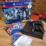 Sony PlayStation 4