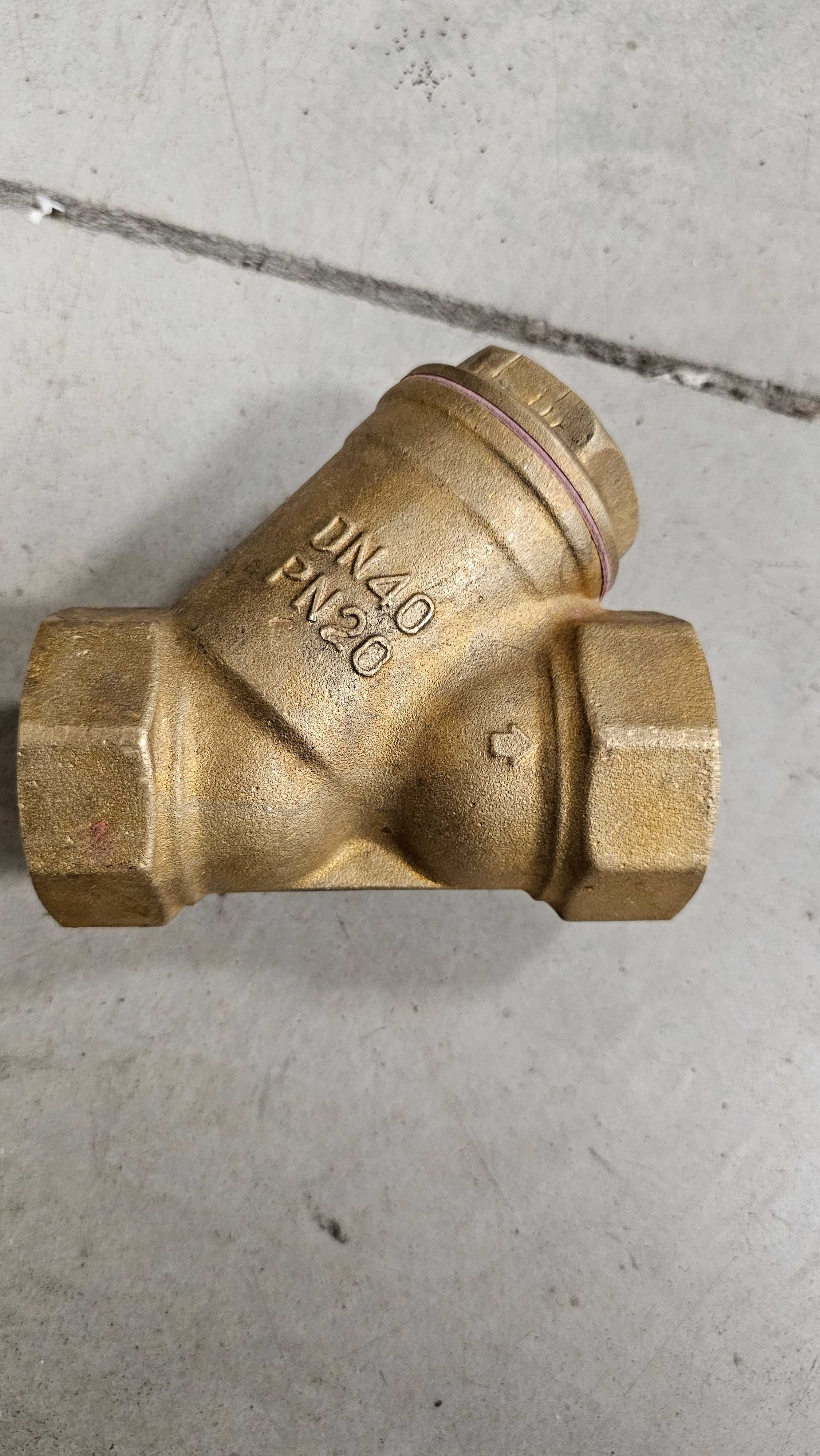 Filtr skośny, siadtkowy do wody 6/4" (DN40)