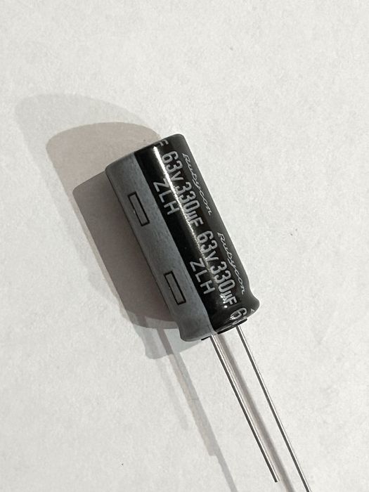 Конденсатор 330 мкФ 63В
