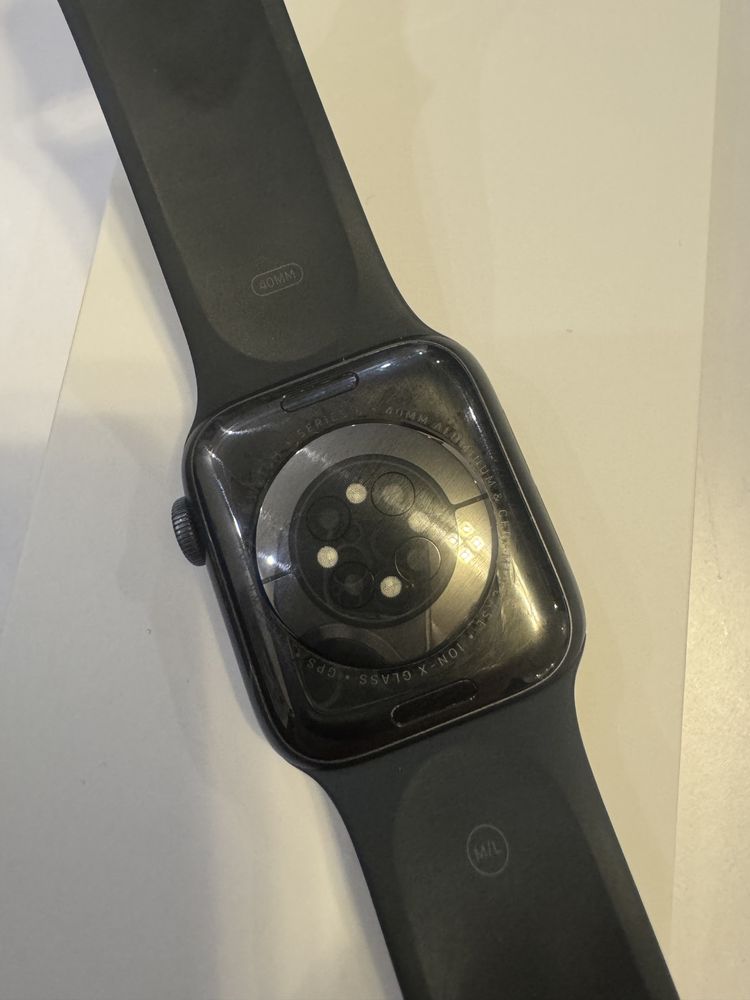 Apple Watch 6 40 mm + Cellular