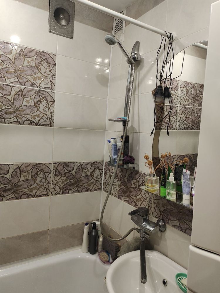 Продам велику, 4к квартиру 85м2, Шахтарське