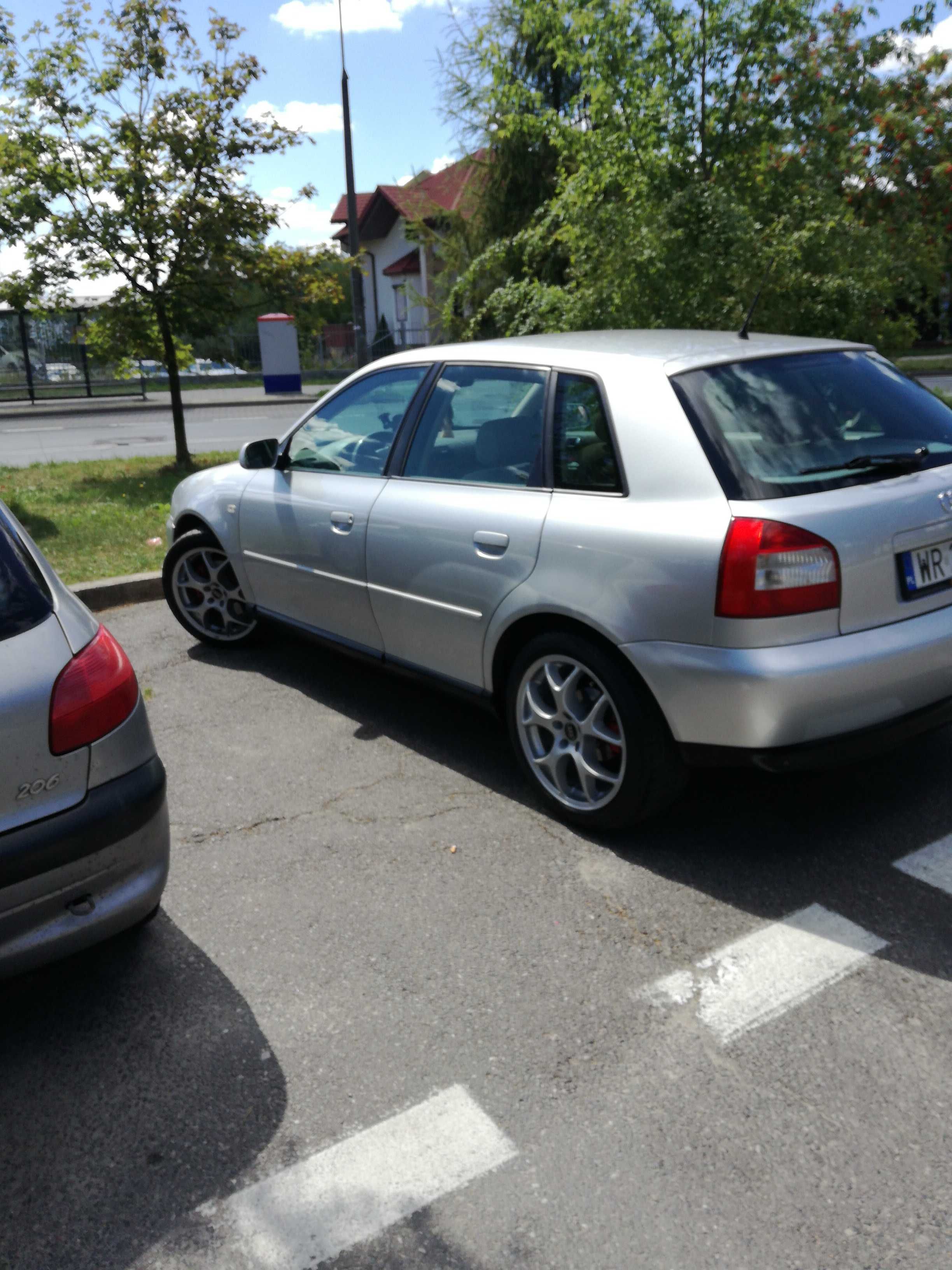 A3 8l 1.8t AUM 5D Drewno Alcantara
