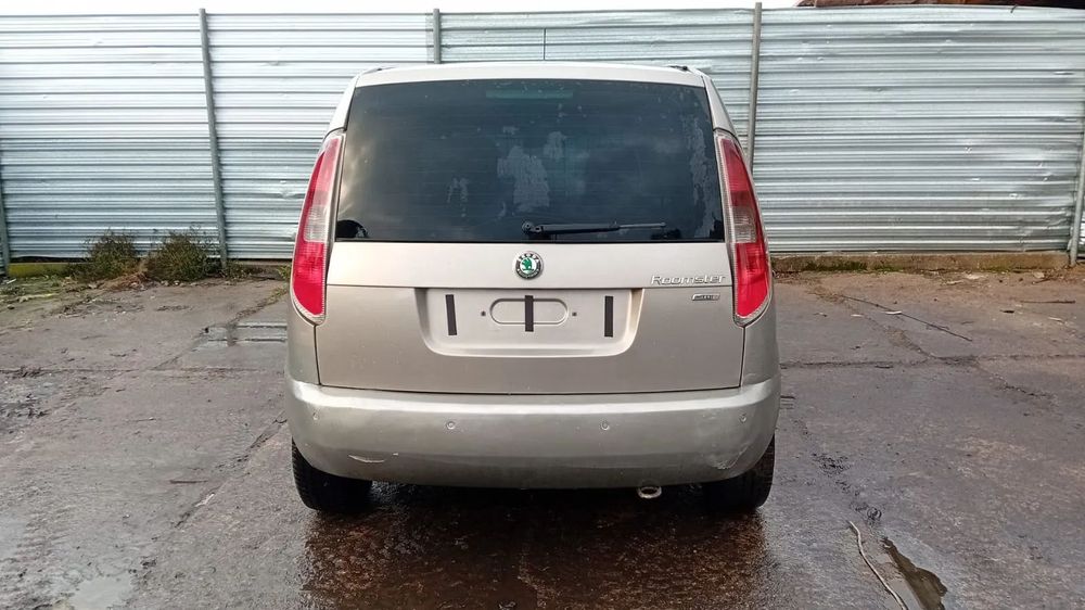 TYLKO CZĘŚCI Skoda Roomster I 5J 1.9 tdi bsw 105KM 77kW 06r-10r Lakier 9202