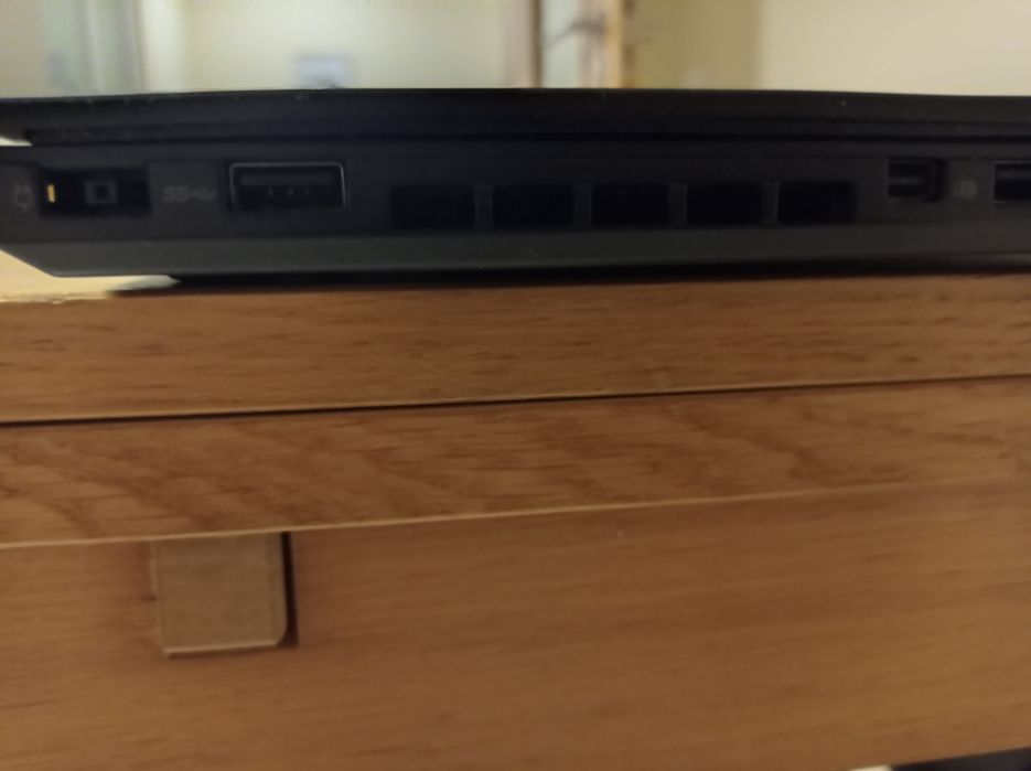 Portátil Lenovo 440